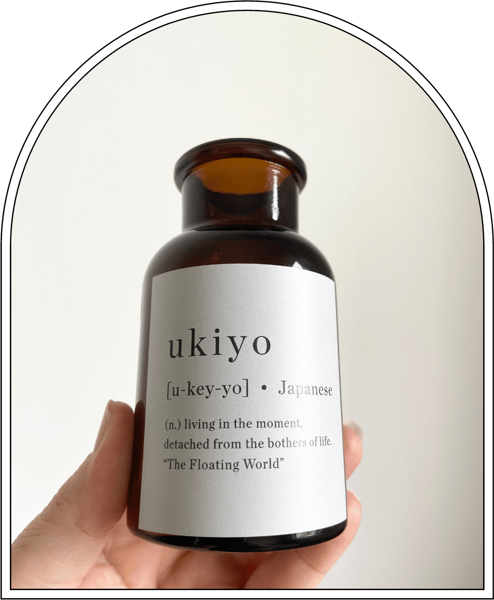 Ukiyo Vase with Dried Posy